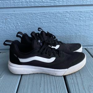 Used Vans black UltraRange Rapidweld